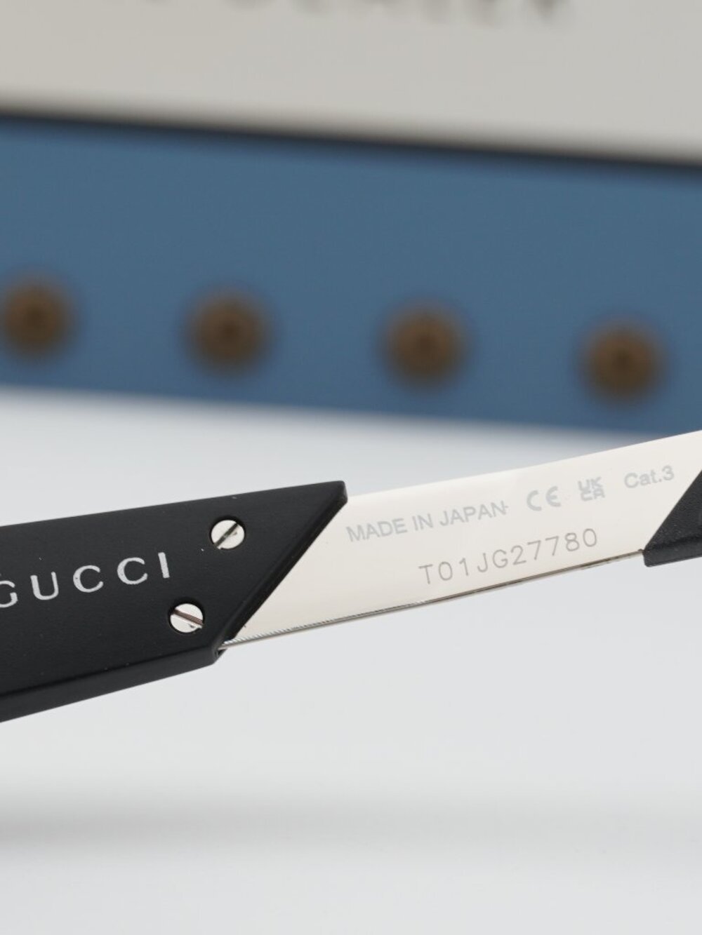 Gucci GG2017S 004 Shield Sunglasses - Black / Orange Mirror - Picture 4 of 11